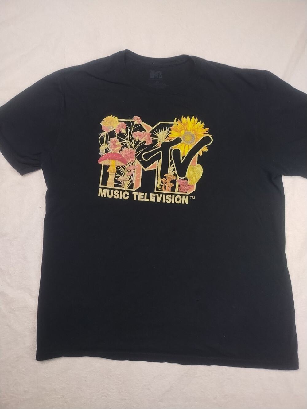 MTV Music T-Shirt Unisex L Mushroom Floral 90's Graphic Black Pre Owned Y2K VTG